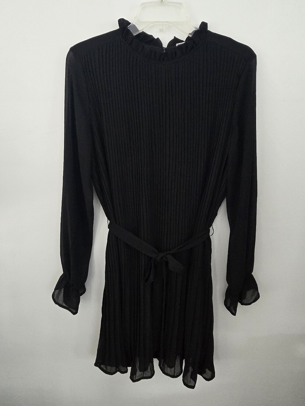 JACQUELINE de YONG Black plissé pleated long sleeve mini dress. Size Medium
